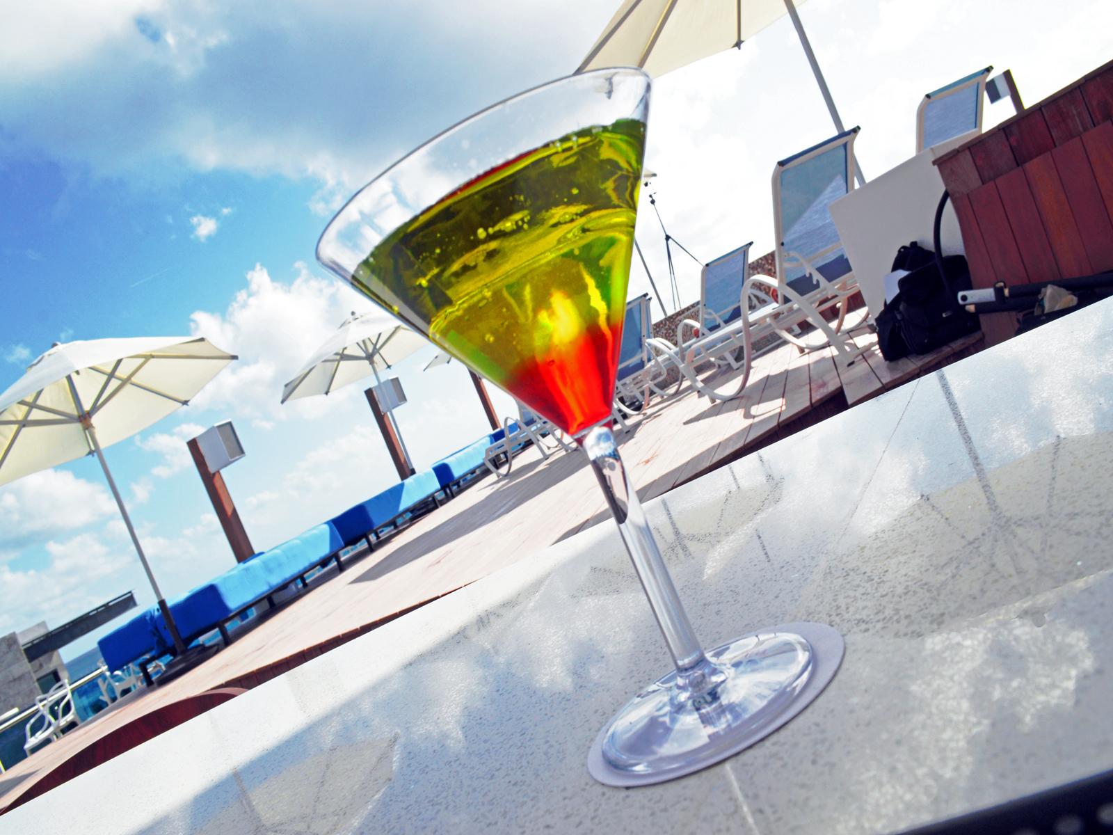 We Uniq Hotel El Carmen Adults Only Playa del Carmen Exterior photo