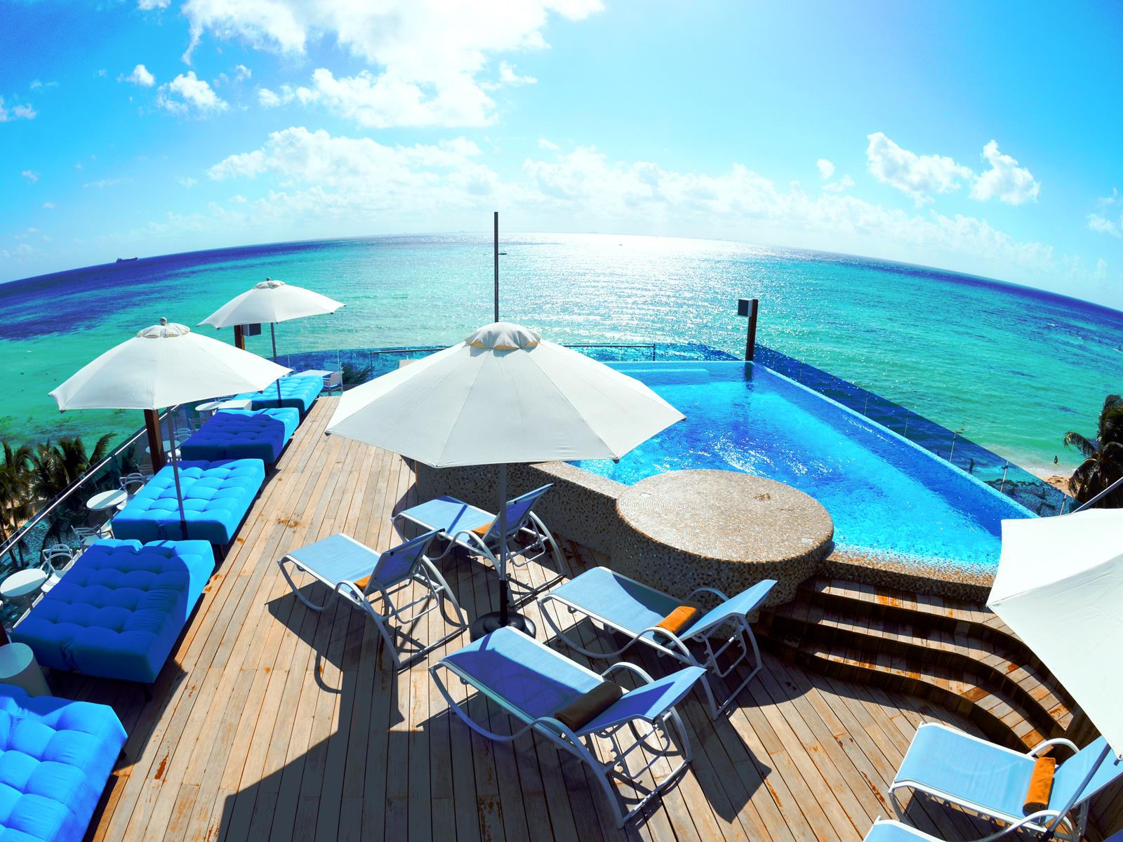 We Uniq Hotel El Carmen Adults Only Playa del Carmen Exterior photo