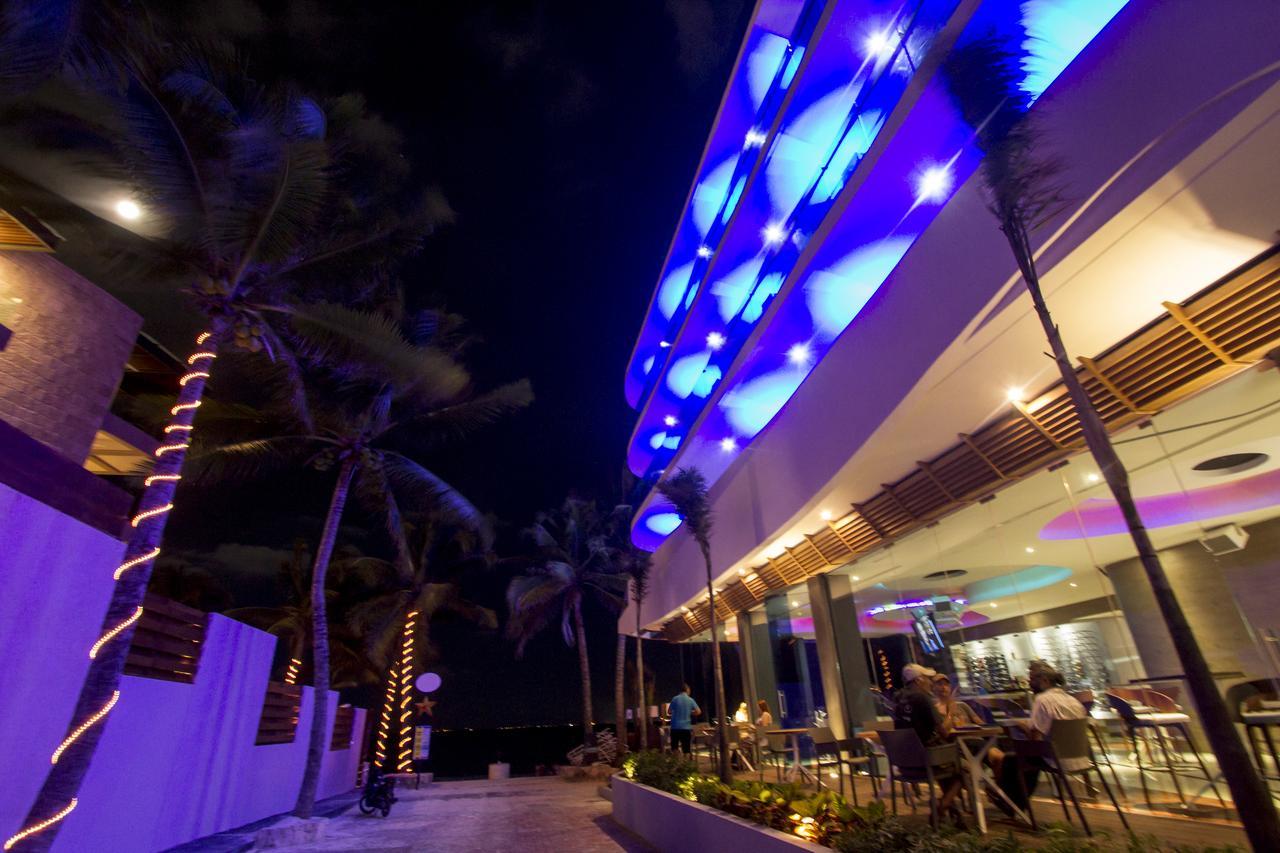 We Uniq Hotel El Carmen Adults Only Playa del Carmen Exterior photo