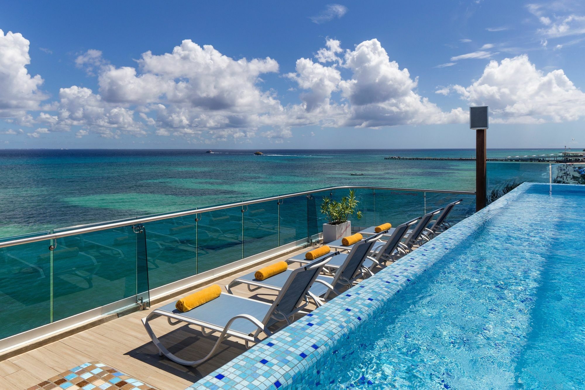 We Uniq Hotel El Carmen Adults Only Playa del Carmen Exterior photo