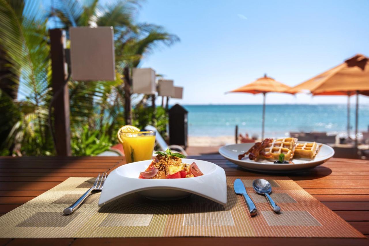 We Uniq Hotel El Carmen Adults Only Playa del Carmen Exterior photo